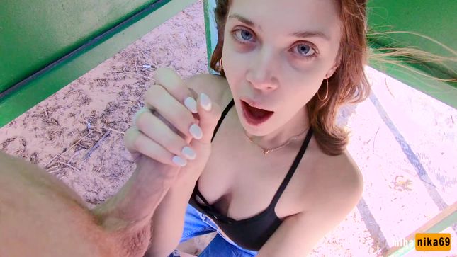 Русская сучка занимается сексом на пляже